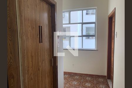 Apartamento à venda com 100m², 3 quartos e sem vagaElevador