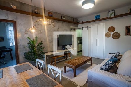 Sala completa com todos móveis  de apartamento à venda com 3 quartos, 100m² em Humaitá, Rio de Janeiro