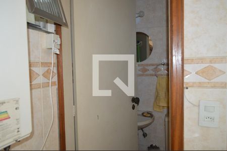 Apartamento para alugar com 93m², 3 quartos e 2 vagasBanheiro de serviço