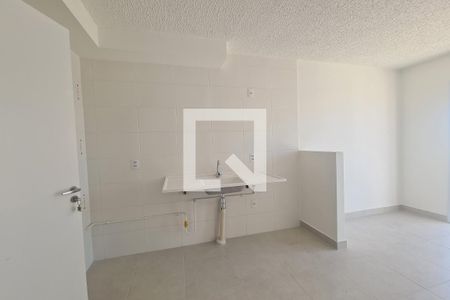 Apartamento para alugar com 35m², 2 quartos e sem vaga Apartamento para alugar com 35m², 2 quartos e sem vagaCozinha e Área de Serviço