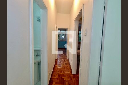 Corredor de apartamento para alugar com 2 quartos, 72m² em Copacabana, Rio de Janeiro