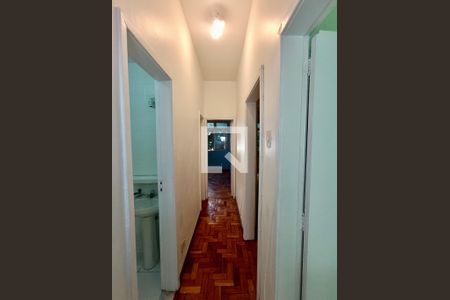 Corredor de apartamento para alugar com 2 quartos, 72m² em Copacabana, Rio de Janeiro