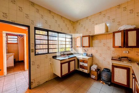 Cozinha de casa para alugar com 2 quartos, 80m² em Jardim da Gloria, São Paulo