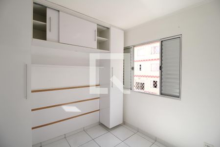 Quarto 2  de apartamento para alugar com 2 quartos, 49m² em Vila Domitila, São Paulo