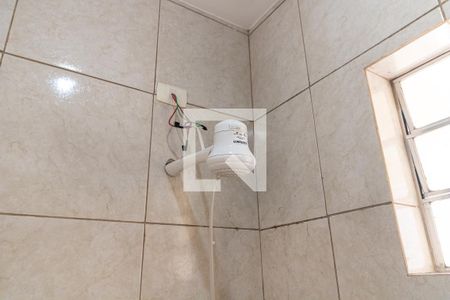 Banheiro de casa para alugar com 1 quarto, 32m² em Vila Santo Estefano, São Paulo