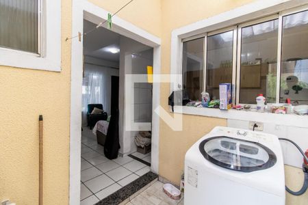 Casa de condomínio para alugar com 120m², 2 quartos e 2 vagas Casa de condomínio para alugar com 120m², 2 quartos e 2 vagasÁrea de Serviço