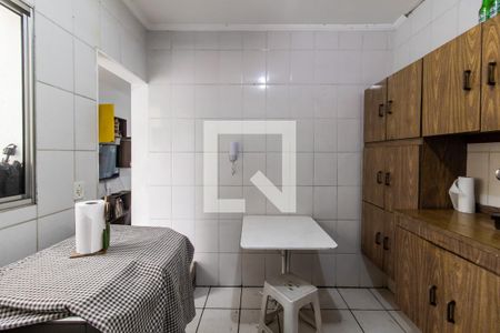 Cozinha de casa de condomínio para alugar com 2 quartos, 120m² em Jardim Matarazzo, São Paulo