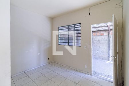 Sala de casa à venda com 2 quartos, 280m² em Jaqueline, Belo Horizonte