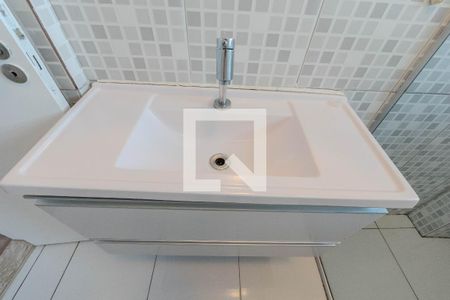 Apartamento à venda com 70m², 2 quartos e sem vagaBanheiro