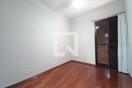Quarto 1  de apartamento à venda com 3 quartos, 139m² em Cambuí, Campinas