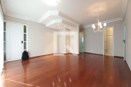 Sala  de apartamento à venda com 3 quartos, 139m² em Cambuí, Campinas