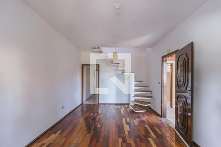 Casa para alugar com 4 quartos, 150m² em Jardim das Indústrias, São José dos Campos