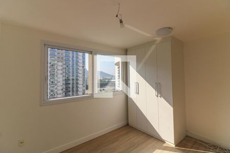Suíte  de apartamento à venda com 3 quartos, 110m² em Barra da Tijuca, Rio de Janeiro