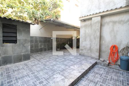 Área Externa de casa para alugar com 3 quartos, 112m² em Vista Alegre, Rio de Janeiro