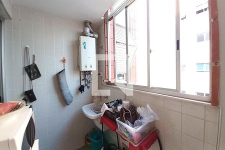 Apartamento à venda com 114m², 3 quartos e 1 vagaÁrea de Serviço