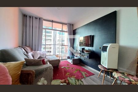 Sala de apartamento à venda com 3 quartos, 114m² em Cambuí, Campinas