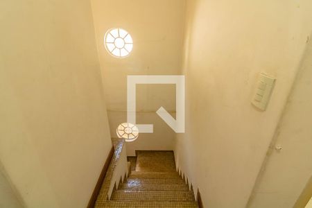 Escadas de casa à venda com 3 quartos, 175m² em Vila Paulista, São Paulo