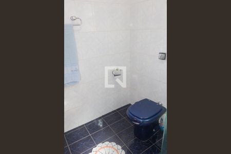 Casa à venda com 150m², 4 quartos e 2 vagas Casa à venda com 150m², 4 quartos e 2 vagasBanheiro 1