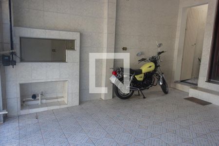 Casa à venda com 150m², 4 quartos e 2 vagas Casa à venda com 150m², 4 quartos e 2 vagasGaragem