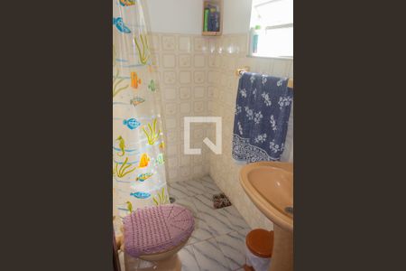 Casa à venda com 150m², 4 quartos e 2 vagas Casa à venda com 150m², 4 quartos e 2 vagasBanheiro 3 (edícula)