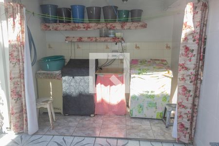 Casa à venda com 150m², 4 quartos e 2 vagas Casa à venda com 150m², 4 quartos e 2 vagasÁrea de Serviço