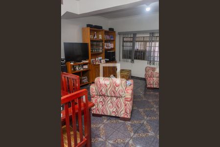 Sala de casa à venda com 4 quartos, 150m² em Jardim Cotinha, São Paulo