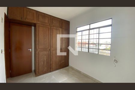 Quarto 3 de apartamento para alugar com 3 quartos, 70m² em Padre Eustáquio, Belo Horizonte
