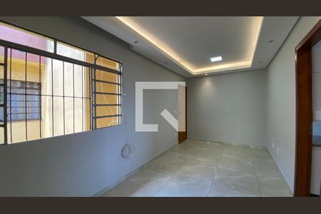 Sala de apartamento à venda com 3 quartos, 70m² em Padre Eustáquio, Belo Horizonte