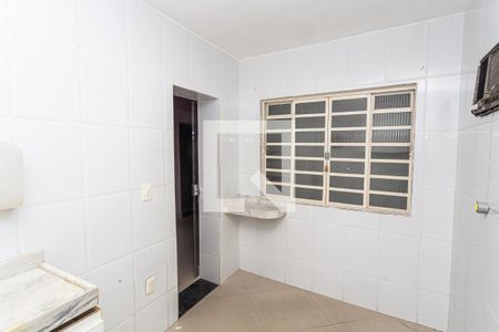 Casa à venda com 232m², 8 quartos e sem vagaCozinha