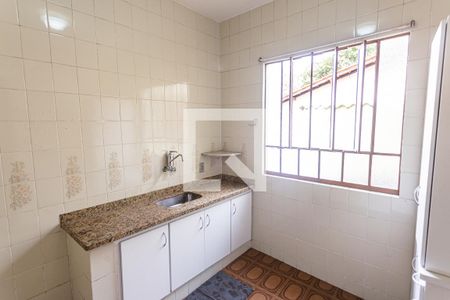 Casa à venda com 232m², 8 quartos e sem vagaCozinha da Casa de Cima