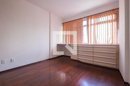 Quarto de apartamento à venda com 1 quarto, 61m² em Sumaré, São Paulo