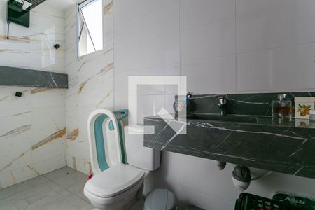 Banheiro de apartamento à venda com 2 quartos, 154m² em Rio Branco, Belo Horizonte