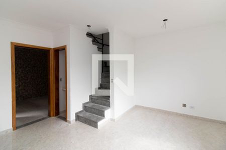 Sala de casa de condomínio para alugar com 3 quartos, 110m² em Vila Guilhermina, São Paulo