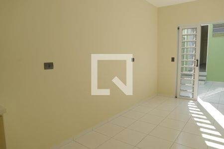 Casa para alugar com 180m², 2 quartos e 1 vagaCopa