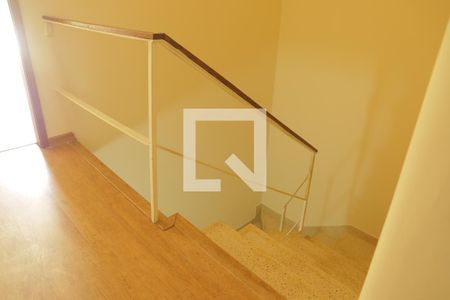 Casa para alugar com 180m², 2 quartos e 1 vagaDetalhe Escada