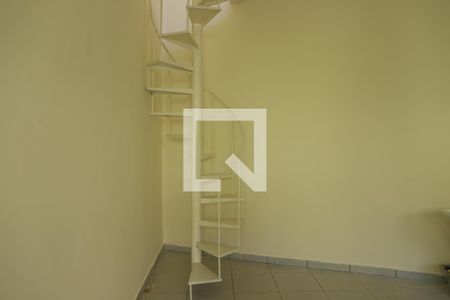 Casa para alugar com 180m², 2 quartos e 1 vagaEdícula