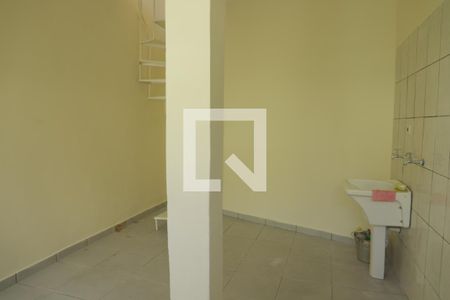 Casa para alugar com 180m², 2 quartos e 1 vagaEdícula