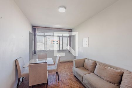 Apartamento à venda com 74m², 2 quartos e 1 vagaSala