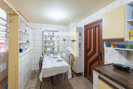 Apartamento à venda com 128m², 3 quartos e 2 vagasCozinha
