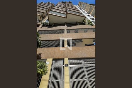 Apartamento à venda com 128m², 3 quartos e 2 vagasFachada