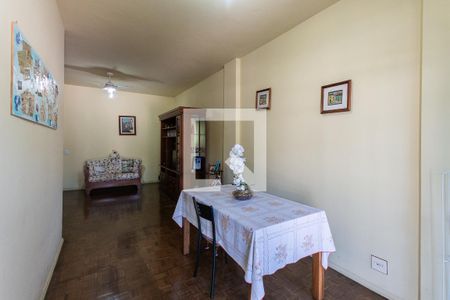 Apartamento à venda com 128m², 3 quartos e 2 vagasSala