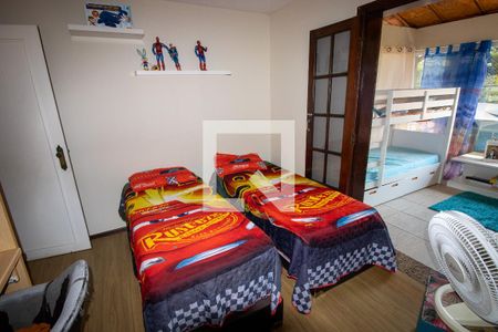 Casa de condomínio à venda com 600m², 3 quartos e 4 vagas Casa de condomínio à venda com 600m², 3 quartos e 4 vagasQuarto