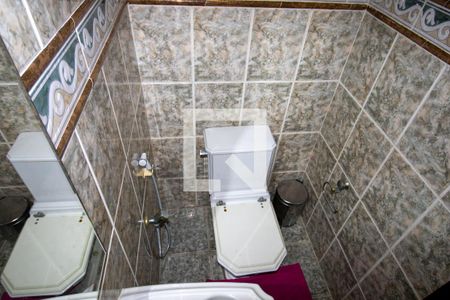 Casa de condomínio à venda com 600m², 3 quartos e 4 vagas Casa de condomínio à venda com 600m², 3 quartos e 4 vagasBanheiro