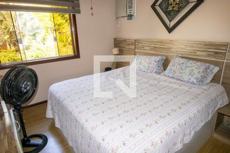 Casa de condomínio à venda com 600m², 3 quartos e 4 vagas Casa de condomínio à venda com 600m², 3 quartos e 4 vagasQuarto