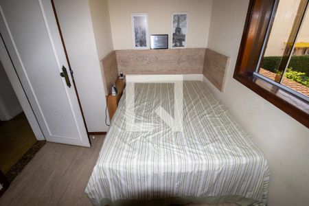 Casa de condomínio à venda com 600m², 3 quartos e 4 vagas Casa de condomínio à venda com 600m², 3 quartos e 4 vagasQuarto