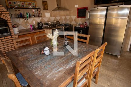 Casa de condomínio à venda com 600m², 3 quartos e 4 vagas Casa de condomínio à venda com 600m², 3 quartos e 4 vagasCozinha