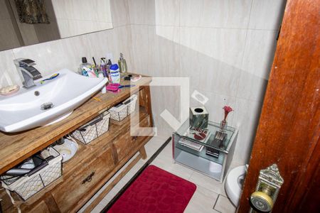 Casa de condomínio à venda com 600m², 3 quartos e 4 vagas Casa de condomínio à venda com 600m², 3 quartos e 4 vagasBanheiro