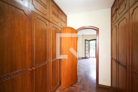 Armários  de casa à venda com 3 quartos, 480m² em Indianópolis, São Paulo