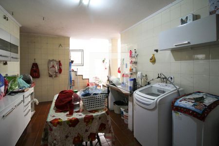 Casa à venda com 480m², 3 quartos e 6 vagasÁrea de Serviço