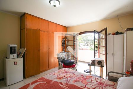 Casa à venda com 480m², 3 quartos e 6 vagasSuíte 2